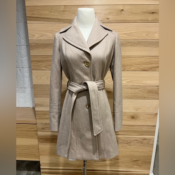 Michael Kors Jackets & Blazers - EUC Michael Kors Tan Peacoat XS